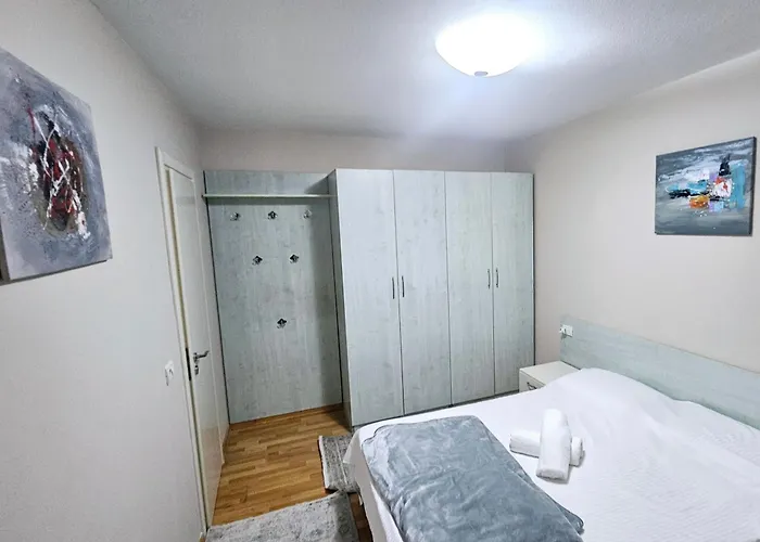 Center - Aal Appartement Tirana